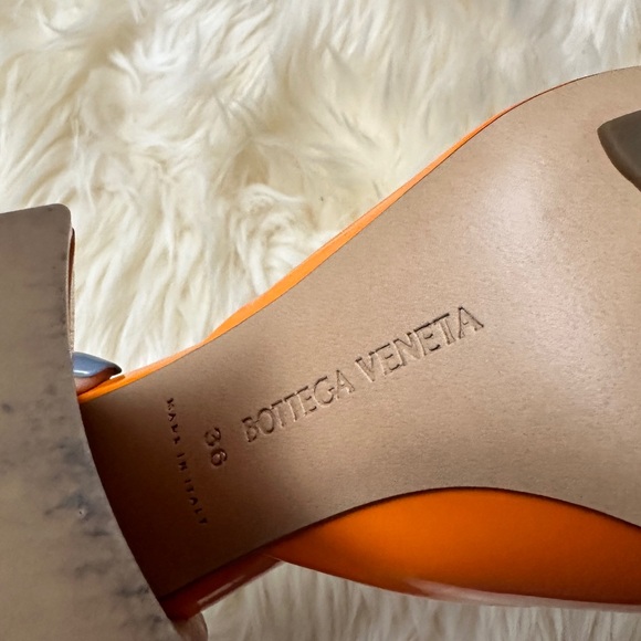 Bottega Veneta Tower Square-Toe Slip-On Pumps - Picture 10 of 13